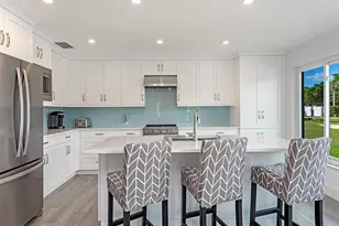 595 Wedge Dr, Naples, FL 34103 - Photo 11