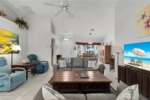 443 Dundee Ct, Naples, FL 34104 - Photo 17