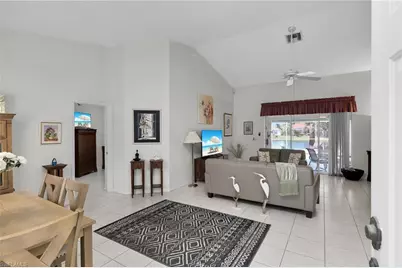 443 Dundee Ct, Naples, FL 34104 - Photo 15