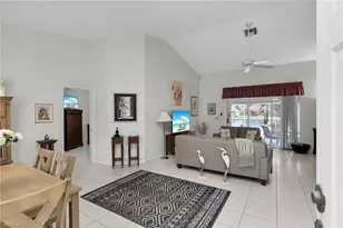 443 Dundee Ct, Naples, FL 34104 - Photo 15