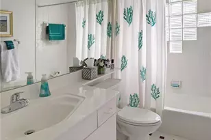 4817 Berkeley Dr, Naples, FL 34112 - Photo 15