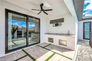 502 SW 25th Pl, Cape Coral, FL 33991 - Photo 7