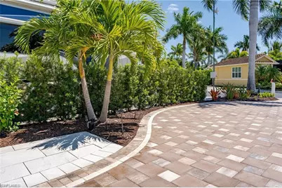 13461 Ladyfish Ln, Naples, FL 34114 - Photo 13