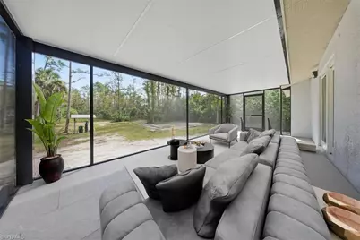 360 Desoto Blvd S, Naples, FL 34117 - Photo 9