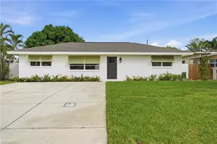 1205 Hilltop Dr, Naples, FL 34103 - Photo 1
