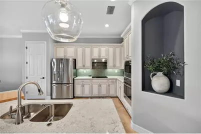 9352 Vercelli Ct, Naples, FL 34113 - Photo 17