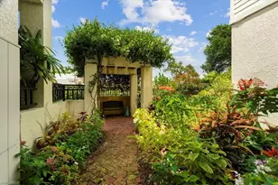 215 5th St S, Naples, FL 34102 - Photo 45