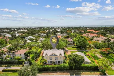 215 5th St S, Naples, FL 34102 - Photo 13