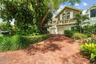 215 5th St S, Naples, FL 34102 - Photo 49