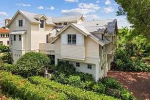 215 5th St S, Naples, FL 34102 - Photo 1