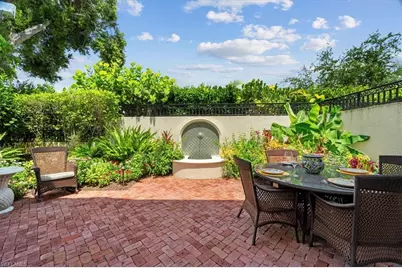 215 5th St S, Naples, FL 34102 - Photo 41