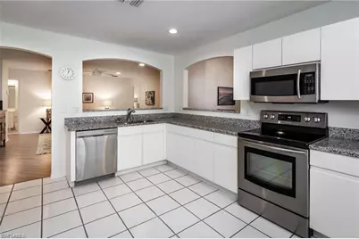 100 Diamond Cir #108, Naples, FL 34110 - Photo 7