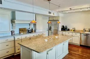 2750 Gulf Shore Blvd N, Naples, FL 34103 - Photo 7