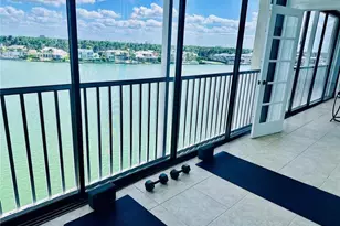 2750 Gulf Shore Blvd N, Naples, FL 34103 - Photo 15