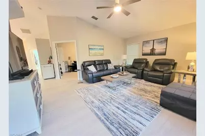 17611 Marco Island Ln, Fort Myers, FL 33908 - Photo 11