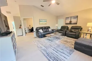 17611 Marco Island Ln, Fort Myers, FL 33908 - Photo 11