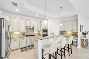 2834 Aviamar Cir, Naples, FL 34114 - Photo 5