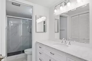 1001 Foxfire Ln, Naples, FL 34104 - Photo 13