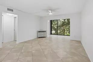 1001 Foxfire Ln, Naples, FL 34104 - Photo 7