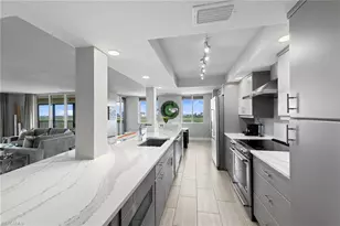 15 Bluebill Ave, Naples, FL 34108 - Photo 11