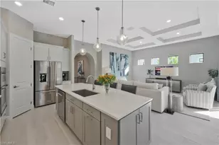 9815 Everglades Dr, Naples, FL 34120 - Photo 7