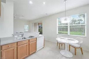 6086 Highwood Park Ln, Naples, FL 34110 - Photo 9