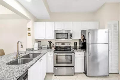 1044 Woodshire Ln #B211, Naples, FL 34105 - Photo 15