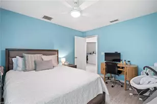 17611 Marco Island Ln, Fort Myers, FL 33908 - Photo 21