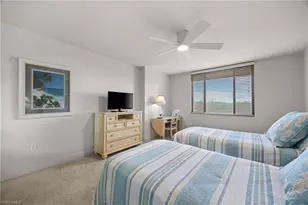 15 Bluebill Ave, Naples, FL 34108 - Photo 17