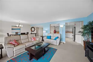 15 Bluebill Ave, Naples, FL 34108 - Photo 19