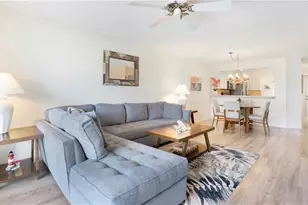 905 New Waterford Dr, Naples, FL 34104 - Photo 9