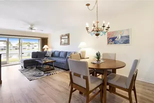 905 New Waterford Dr, Naples, FL 34104 - Photo 1