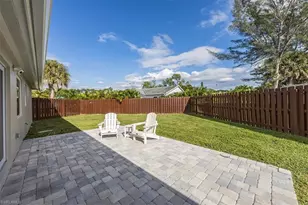 3560 Corana Way, Naples, FL 34105 - Photo 21