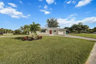 3560 Corana Way, Naples, FL 34105 - Photo 23