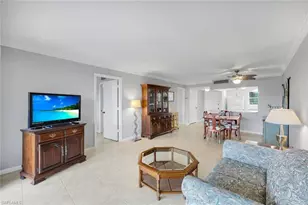 37 High Point Cir E, Naples, FL 34103 - Photo 11