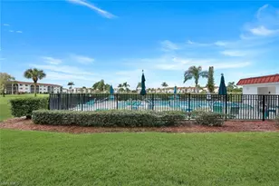 37 High Point Cir E, Naples, FL 34103 - Photo 21