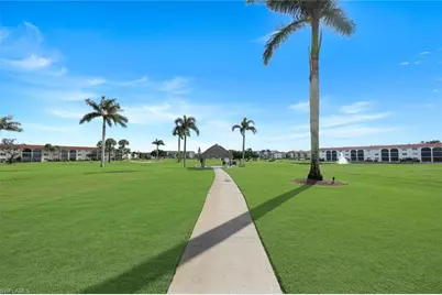 37 High Point Cir E #109, Naples, FL 34103 - Photo 35