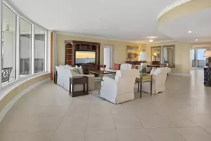 1050 Borghese Ln, Naples, FL 34114 - Photo 7