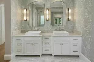 570 2nd Ave N, Naples, FL 34102 - Photo 17