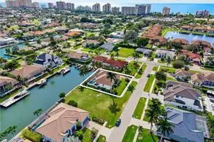 1111 Abbeville Ct, Marco Island, FL 34145 - Photo 5