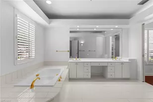 156 Colonade Cir, Naples, FL 34103 - Photo 23