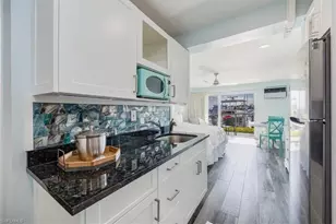 900 Broad Ave S, Naples, FL 34102 - Photo 5
