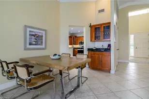 66 Fountain Cir, Naples, FL 34119 - Photo 21