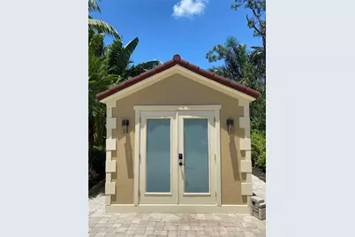 4948 Coach Ln, Naples, FL 34114 - Photo 9