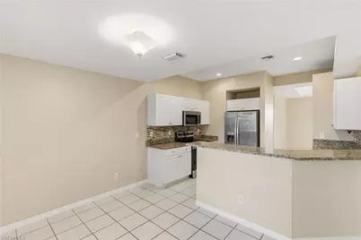 1622 NE 8th Pl, Cape Coral, FL 33909 - Photo 7