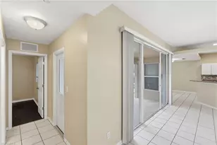 1622 NE 8th Pl, Cape Coral, FL 33909 - Photo 27