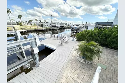17831 Eglantine Ln, Fort Myers Beach, FL 33931 - Photo 5