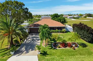 1206 NE 5th Ave, Cape Coral, FL 33909 - Photo 1