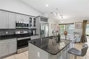 1206 NE 5th Ave, Cape Coral, FL 33909 - Photo 3