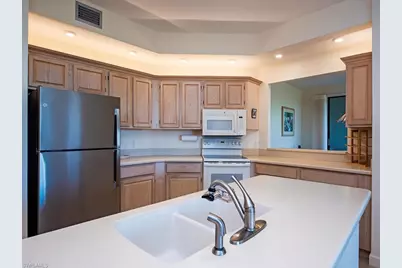 6520 Valen Way #C505, Naples, FL 34108 - Photo 5
